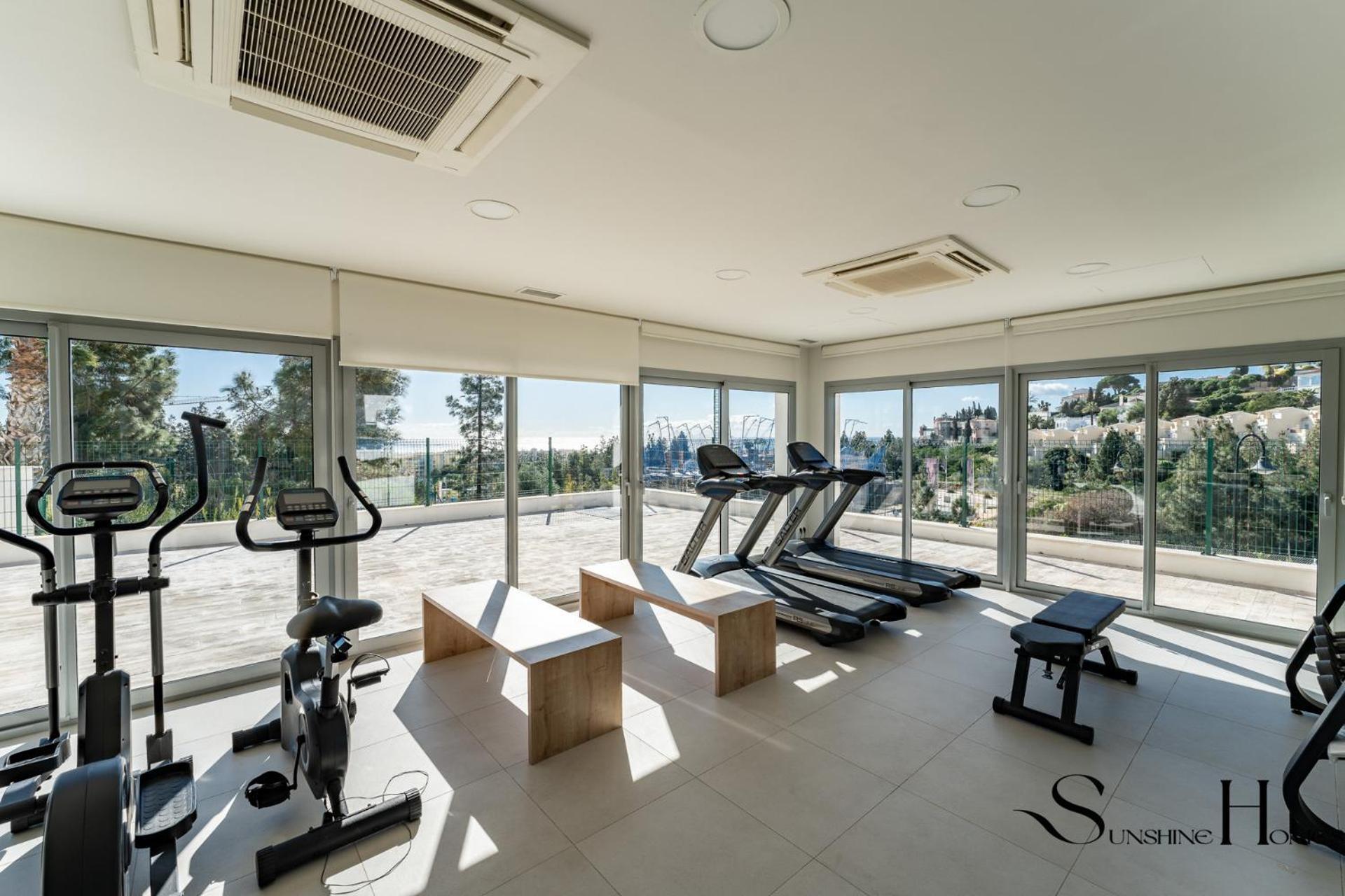 Luxury 2 Bedroom Apartment, Pools, Sauna, Gym & More มีฆาส กอสตา ภายนอก รูปภาพ